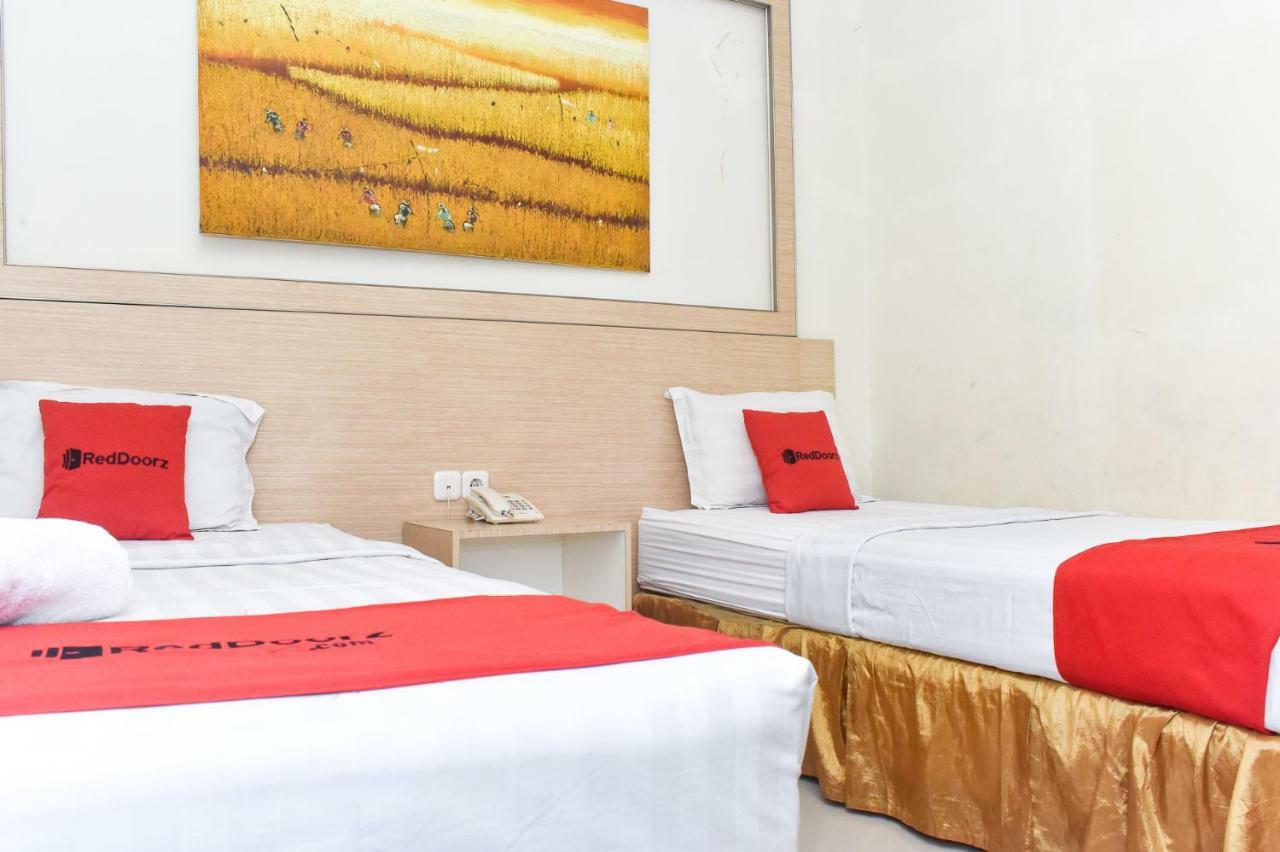 Reddoorz Plus Near Sultan Hasanuddin Airport Makassar Luaran gambar