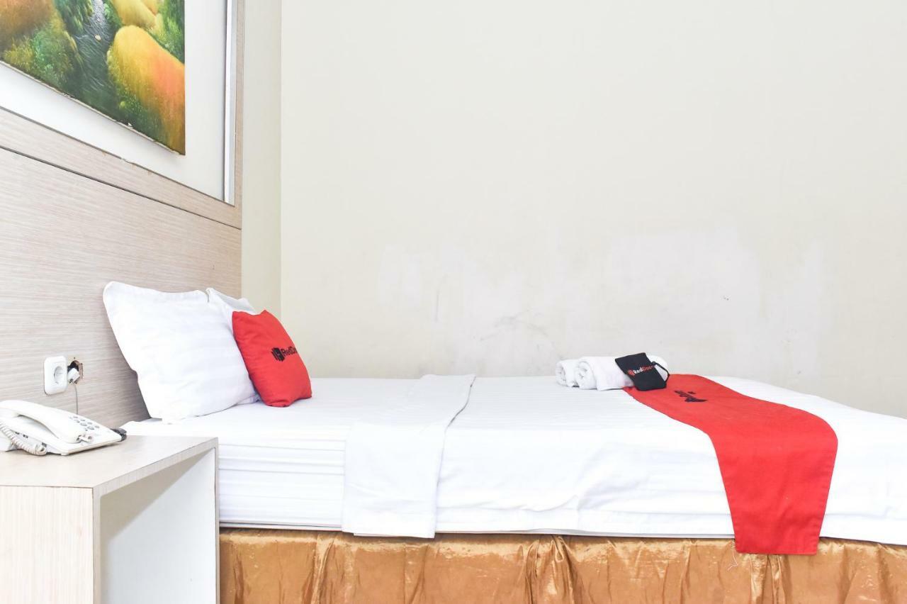 Reddoorz Plus Near Sultan Hasanuddin Airport Makassar Luaran gambar