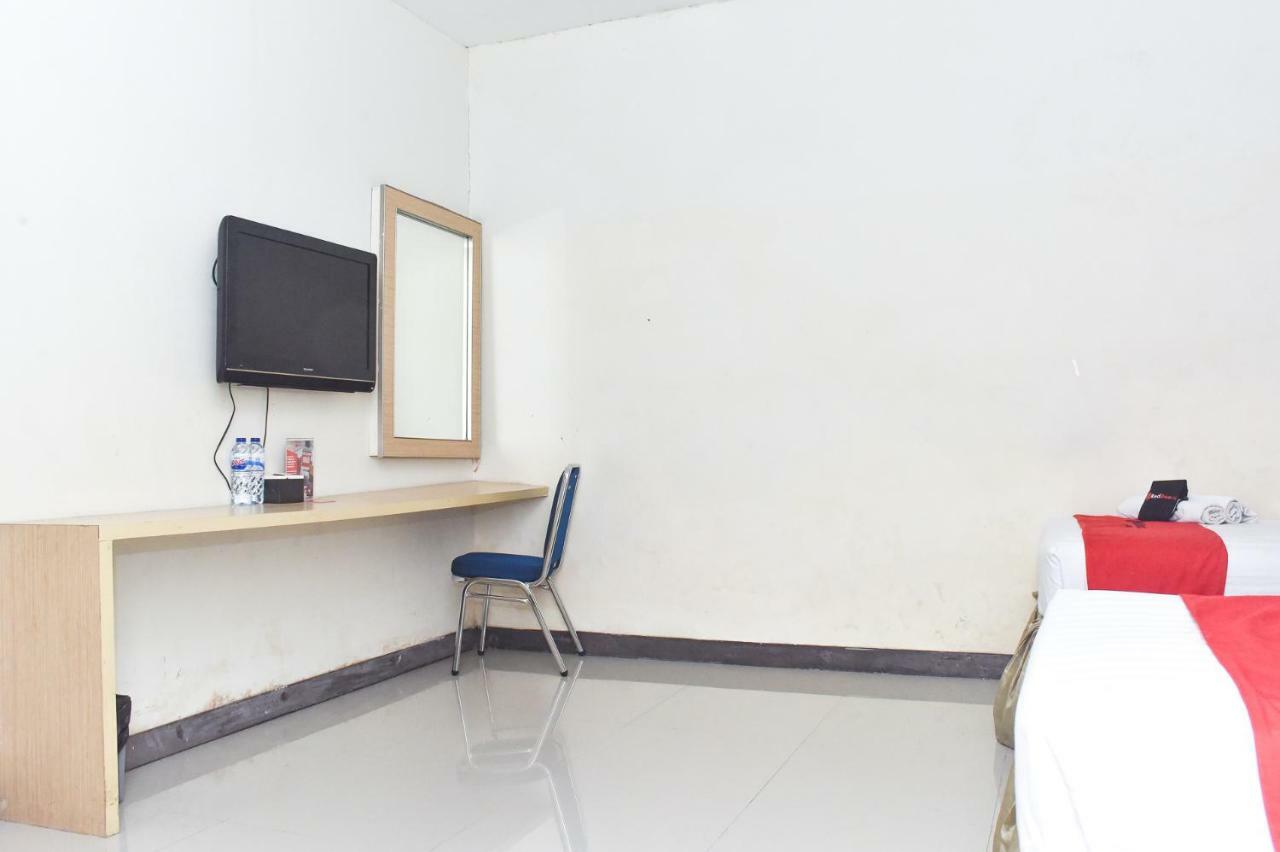 Reddoorz Plus Near Sultan Hasanuddin Airport Makassar Luaran gambar
